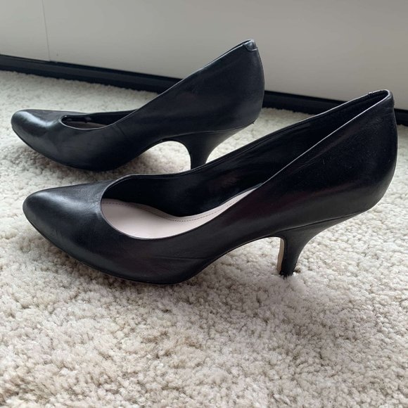 Vince Camuto Black Heels - Picture 2 of 6